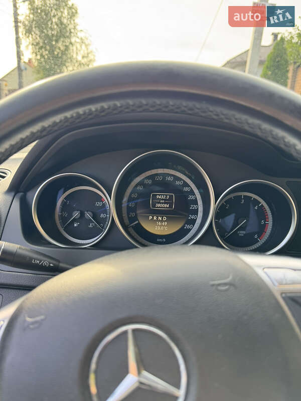 Универсал Mercedes-Benz C-Class 2011 в Виннице