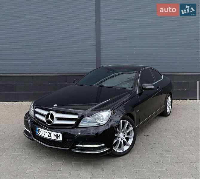 Mercedes-Benz C-Class 2011