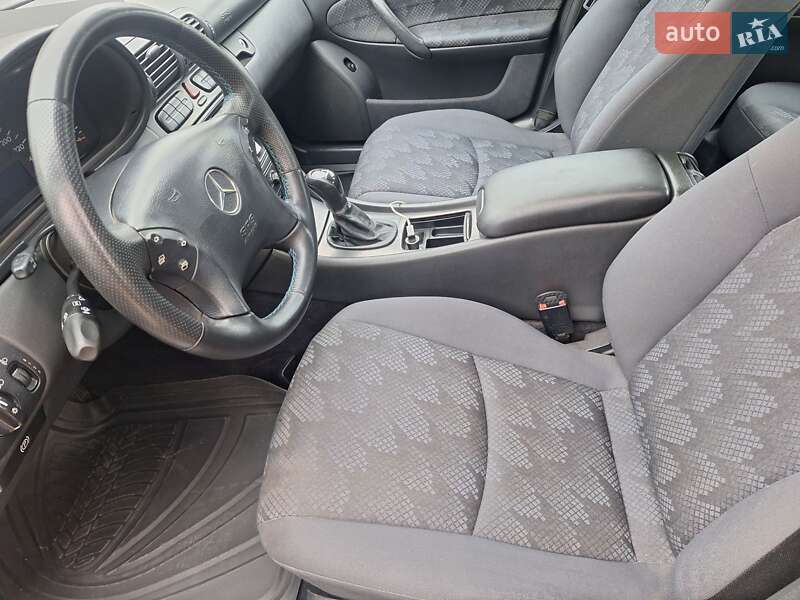 Седан Mercedes-Benz C-Class 2002 в Белой Церкви