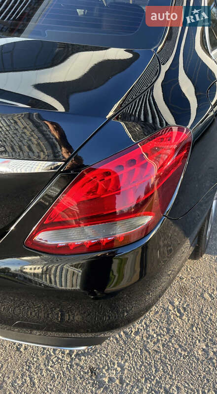 Седан Mercedes-Benz C-Class 2017 в Киеве