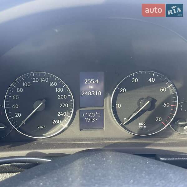 Купе Mercedes-Benz C-Class 2004 в Новій Водолагі фото 3 Купе Mercedes-Benz C-Class 2004 в Новій Водолагі
