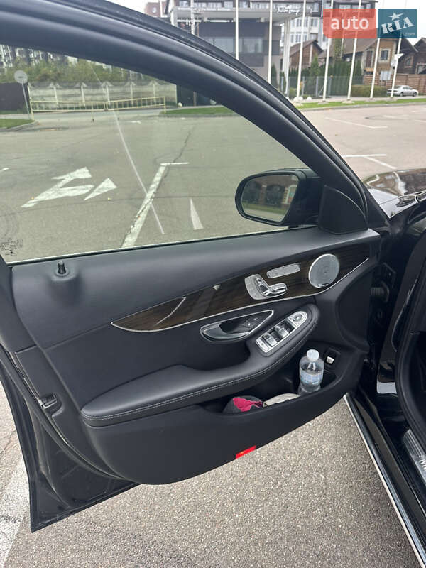 Седан Mercedes-Benz C-Class 2016 в Києві фото 12 Седан Mercedes-Benz C-Class 2016 в Києві