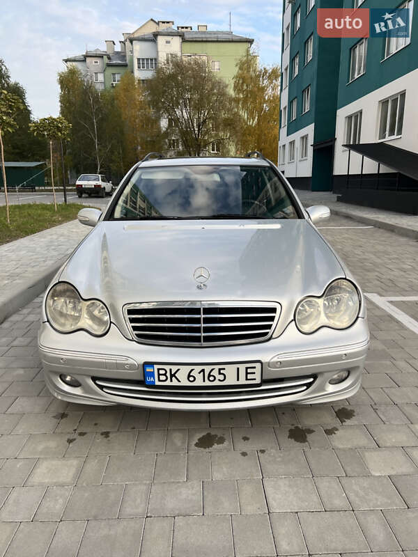 Універсал Mercedes-Benz C-Class 2007 в Вараші фото 9 Універсал Mercedes-Benz C-Class 2007 в Вараші