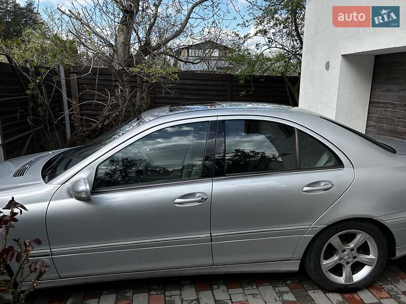 Седан Mercedes-Benz C-Class 2007 в Киеве фото 4 Седан Mercedes-Benz C-Class 2007 в Киеве