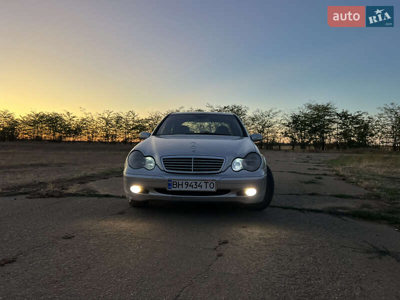 Mercedes-Benz C-Class 2001