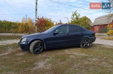 Седан Mercedes-Benz C-Class 2000 в 
