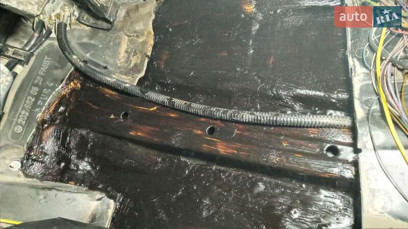 Седан Mercedes-Benz C-Class 1995 в Тернополе фото 28 Седан Mercedes-Benz C-Class 1995 в Тернополе