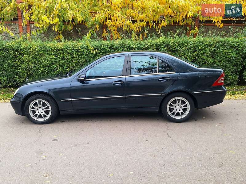 Седан Mercedes-Benz C-Class 2002 в Белой Церкви