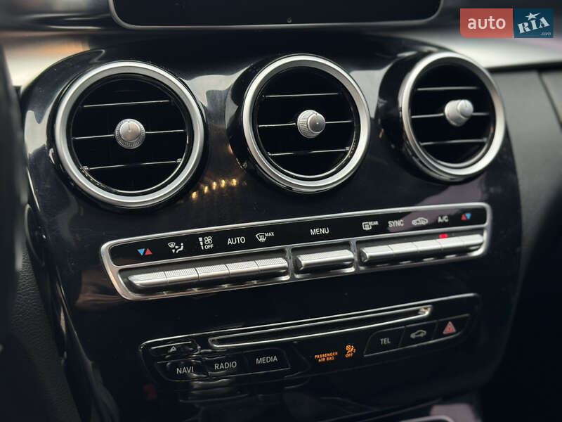 Універсал Mercedes-Benz C-Class 2015 в Києві фото 15 Універсал Mercedes-Benz C-Class 2015 в Києві