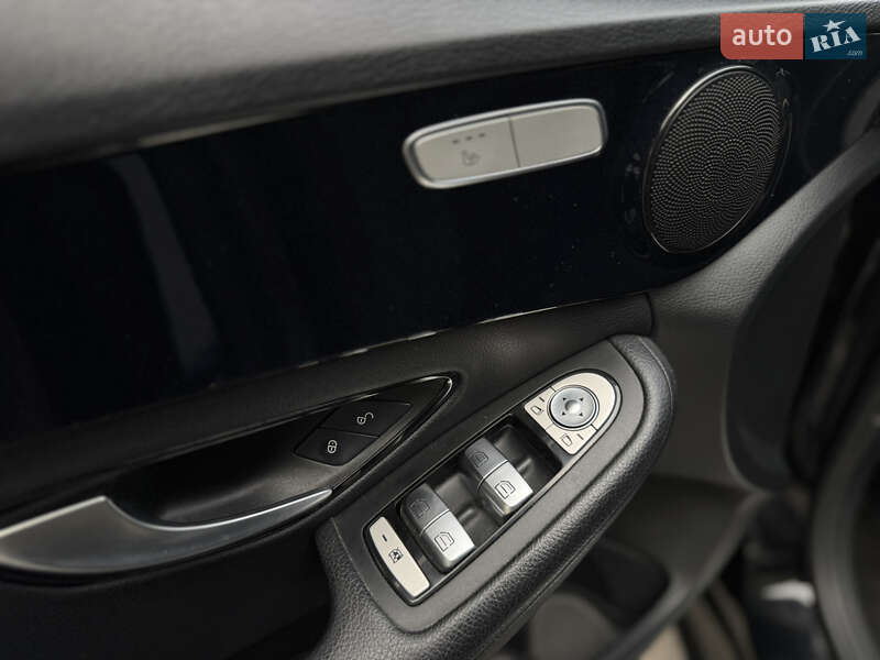 Універсал Mercedes-Benz C-Class 2015 в Києві фото 20 Універсал Mercedes-Benz C-Class 2015 в Києві