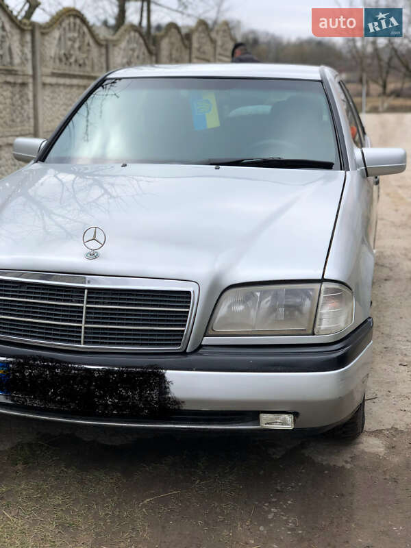 Седан Mercedes-Benz C-Class 1997 в Рівному