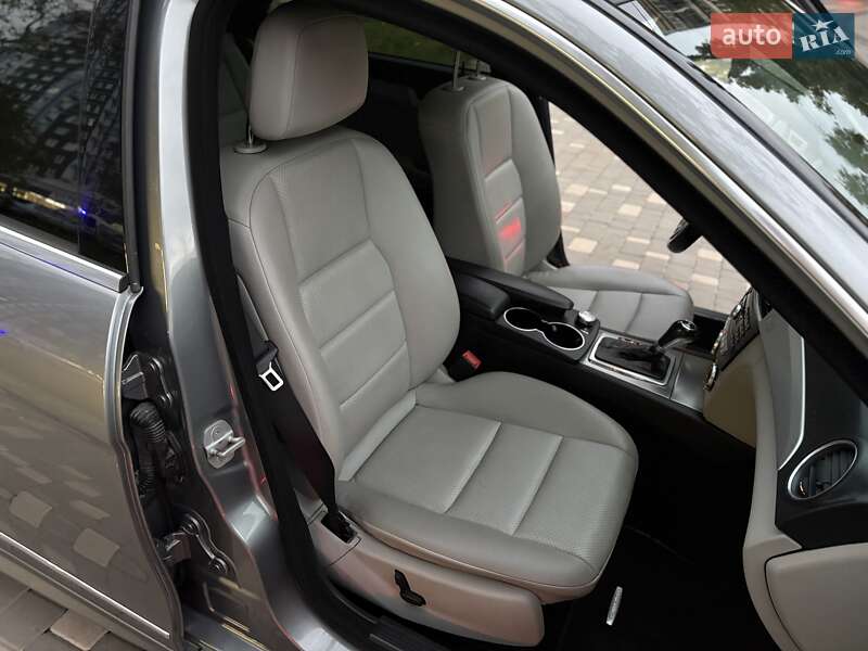 Седан Mercedes-Benz C-Class 2014 в Одессе фото 44 Седан Mercedes-Benz C-Class 2014 в Одессе