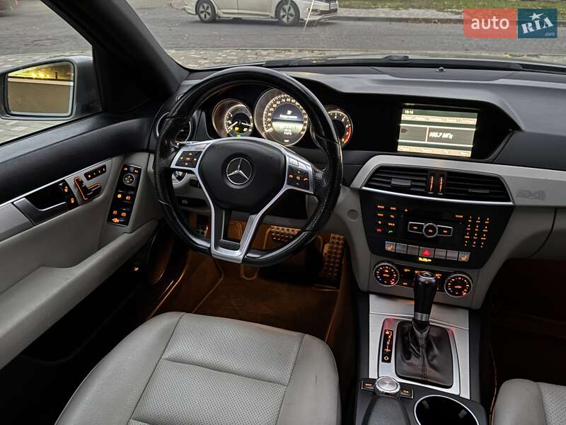Седан Mercedes-Benz C-Class 2014 в Одессе фото 73 Седан Mercedes-Benz C-Class 2014 в Одессе