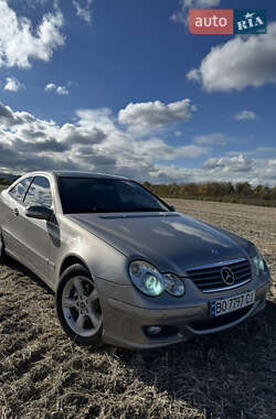Купе Mercedes-Benz C-Class 2005 в Тернополі