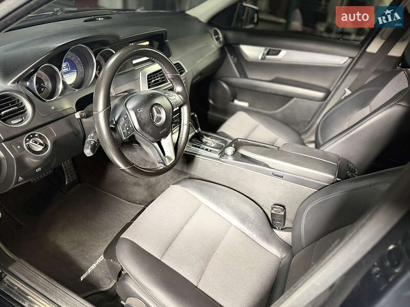 Седан Mercedes-Benz C-Class 2011 в Харкові фото 11 Седан Mercedes-Benz C-Class 2011 в Харкові