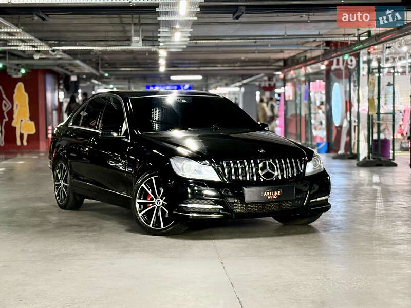 Седан Mercedes-Benz C-Class 2011 в Харкові фото 16 Седан Mercedes-Benz C-Class 2011 в Харкові