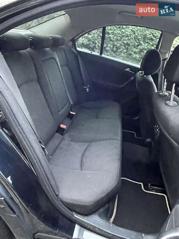 Седан Mercedes-Benz C-Class 2006 в Києві фото 30 Седан Mercedes-Benz C-Class 2006 в Києві