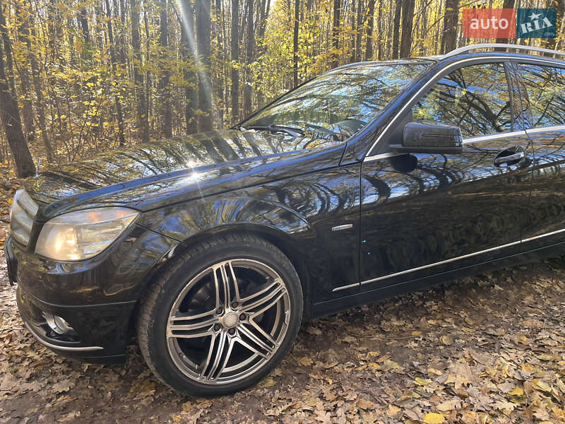 Седан Mercedes-Benz C-Class 2010 в Вінниці фото 26 Седан Mercedes-Benz C-Class 2010 в Вінниці