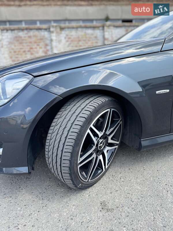 Купе Mercedes-Benz C-Class 2012 в Києві фото 5 Купе Mercedes-Benz C-Class 2012 в Києві