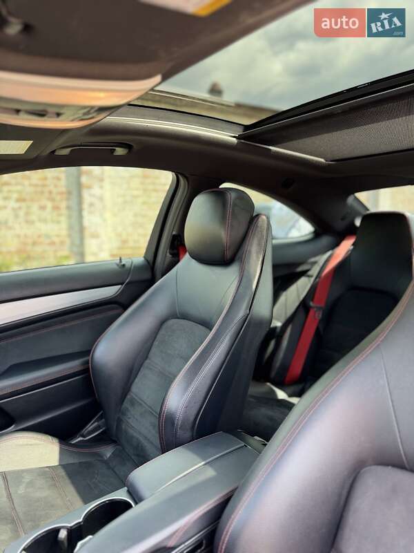 Купе Mercedes-Benz C-Class 2012 в Києві фото 15 Купе Mercedes-Benz C-Class 2012 в Києві
