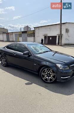 Купе Mercedes-Benz C-Class 2012 в Киеве