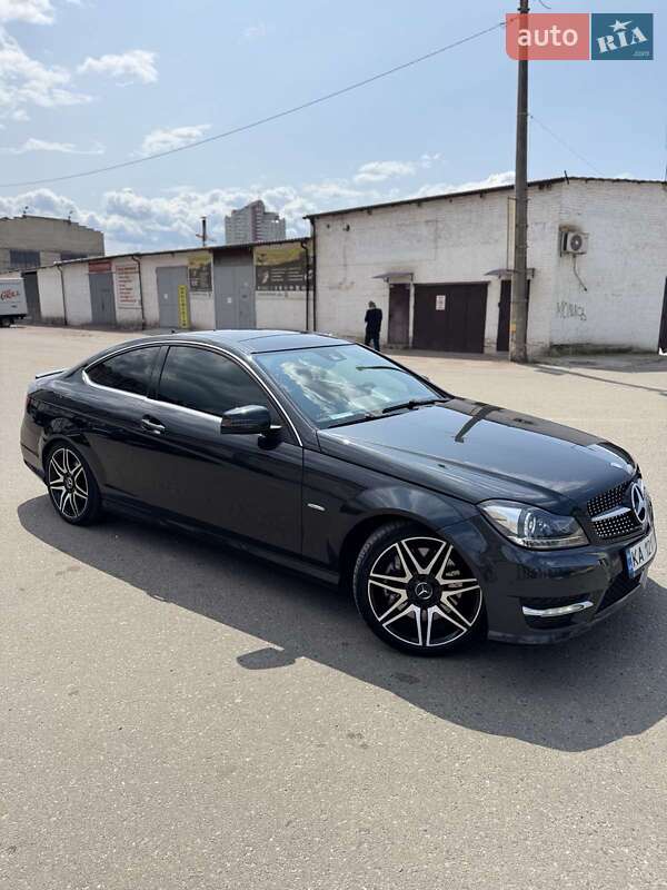 Купе Mercedes-Benz C-Class 2012 в Києві фото 26 Купе Mercedes-Benz C-Class 2012 в Києві