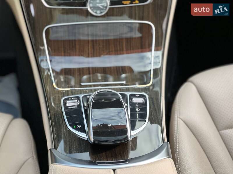 Седан Mercedes-Benz C-Class 2016 в Луцке фото 20 Седан Mercedes-Benz C-Class 2016 в Луцке