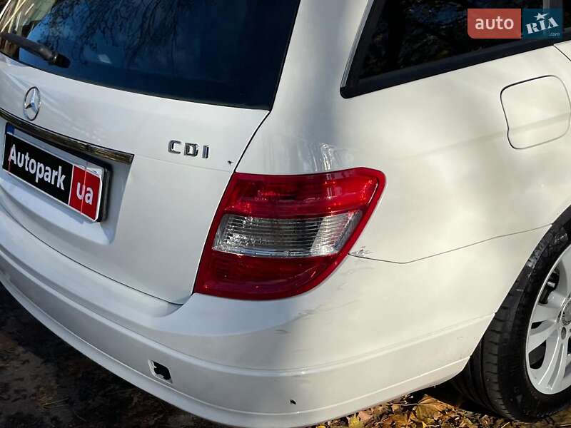 Универсал Mercedes-Benz C-Class 2010 в Киеве