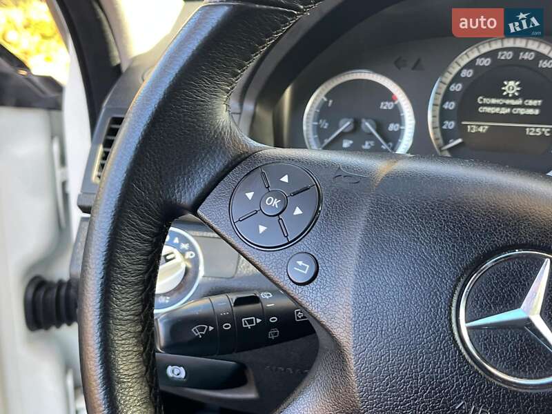 Универсал Mercedes-Benz C-Class 2010 в Киеве