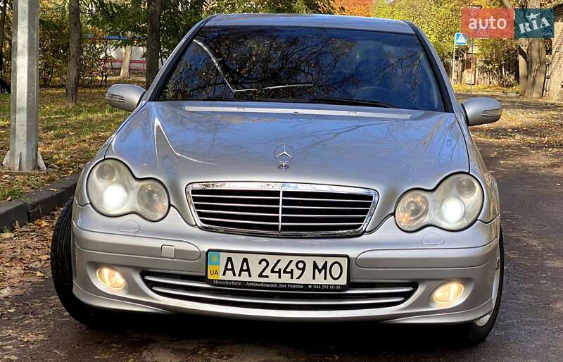 Седан Mercedes-Benz C-Class 2006 в Києві фото 23 Седан Mercedes-Benz C-Class 2006 в Києві