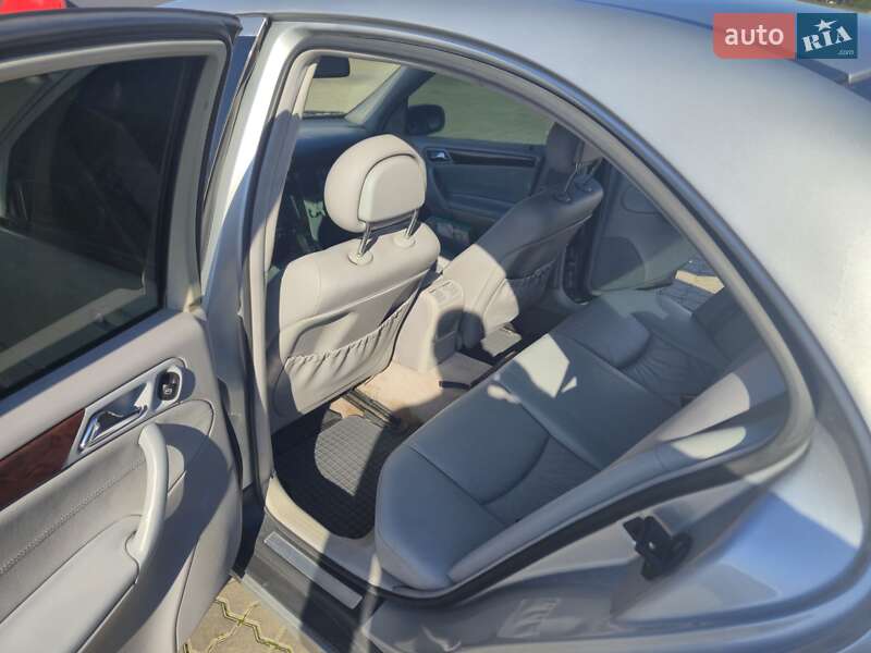Седан Mercedes-Benz C-Class 2000 в Чорноморську