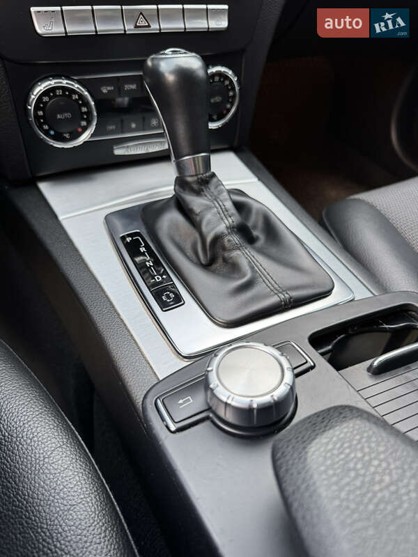 Седан Mercedes-Benz C-Class 2011 в Калинівці