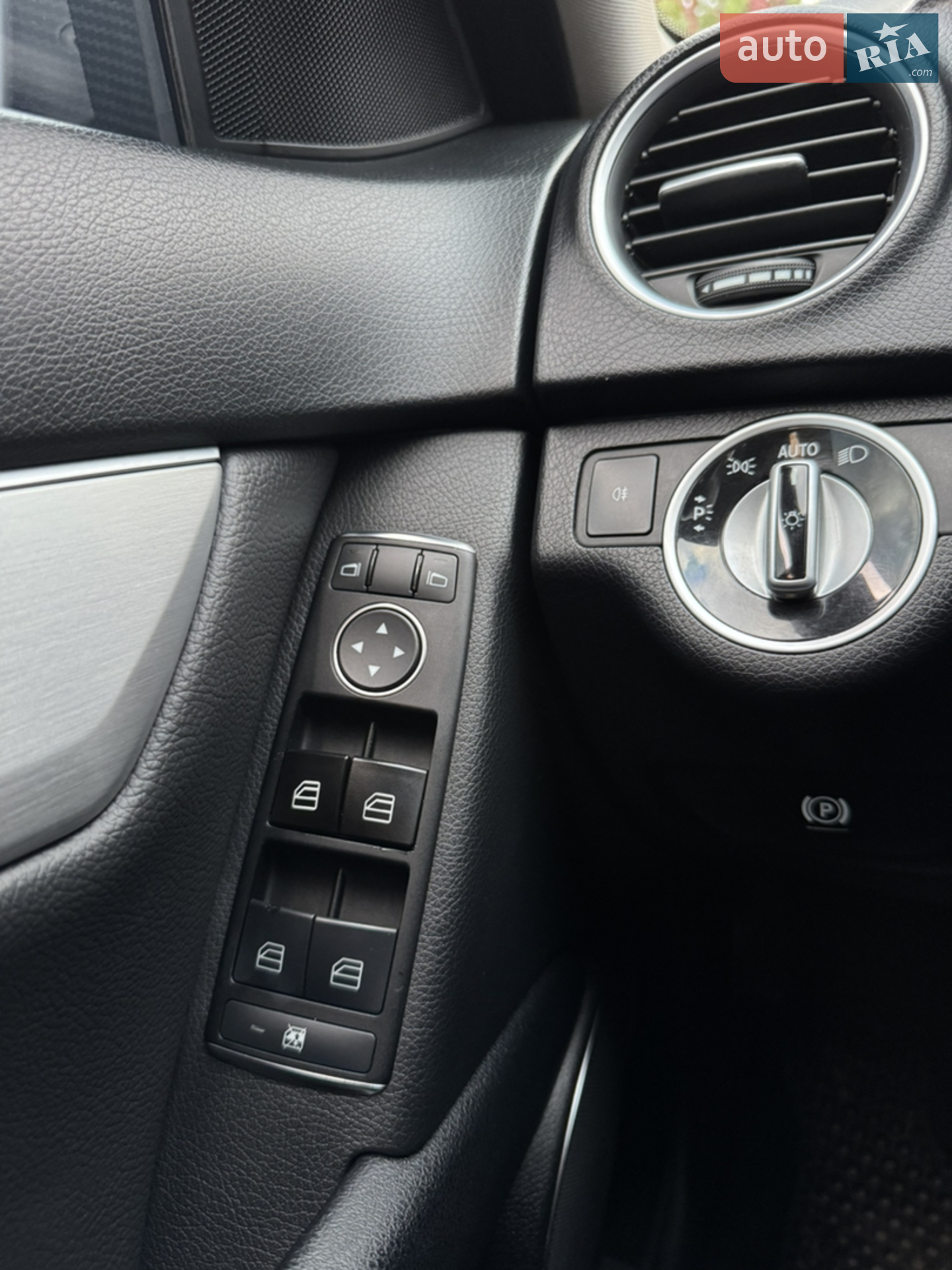 2011 Mercedes-Benz C-klasse - мініатюра 120