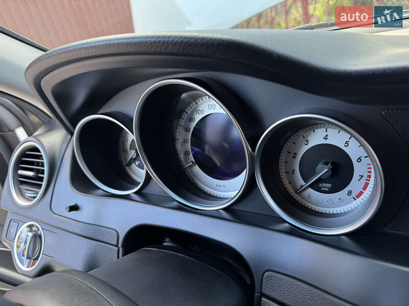 Седан Mercedes-Benz C-Class 2011 в Калинівці