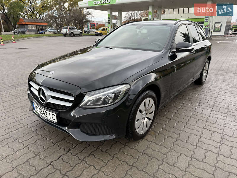 Універсал Mercedes-Benz C-Class 2015 в Ужгороді