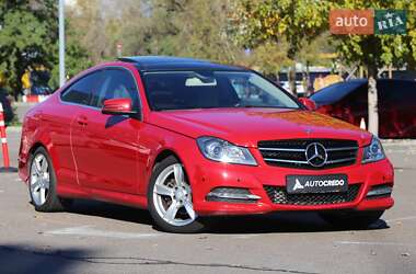 Купе Mercedes-Benz C-Class 2014 в Києві