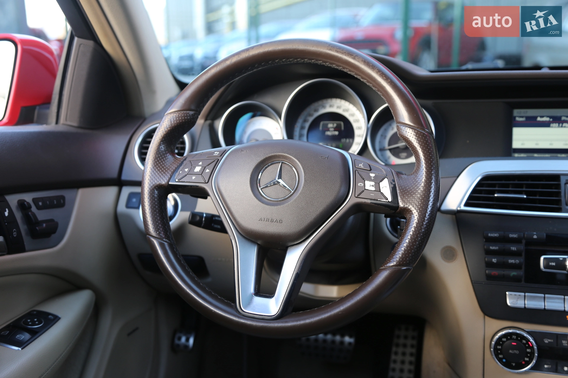 2014 Mercedes-Benz C-klasse - мініатюра 15