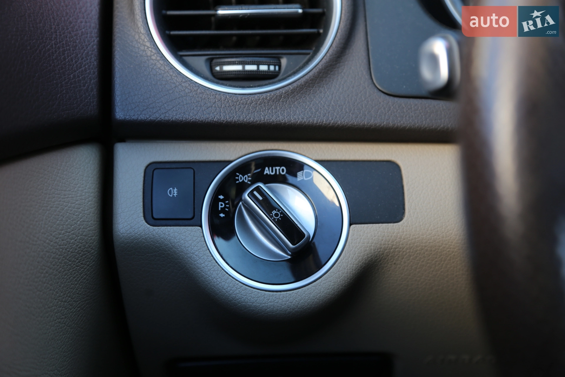 2014 Mercedes-Benz C-klasse - мініатюра 23