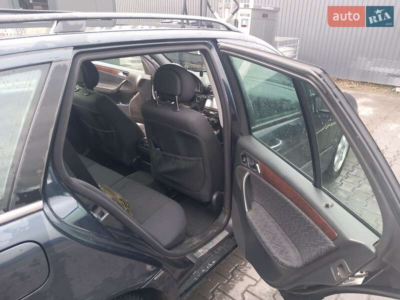 Універсал Mercedes-Benz C-Class 2002 в Луцьку