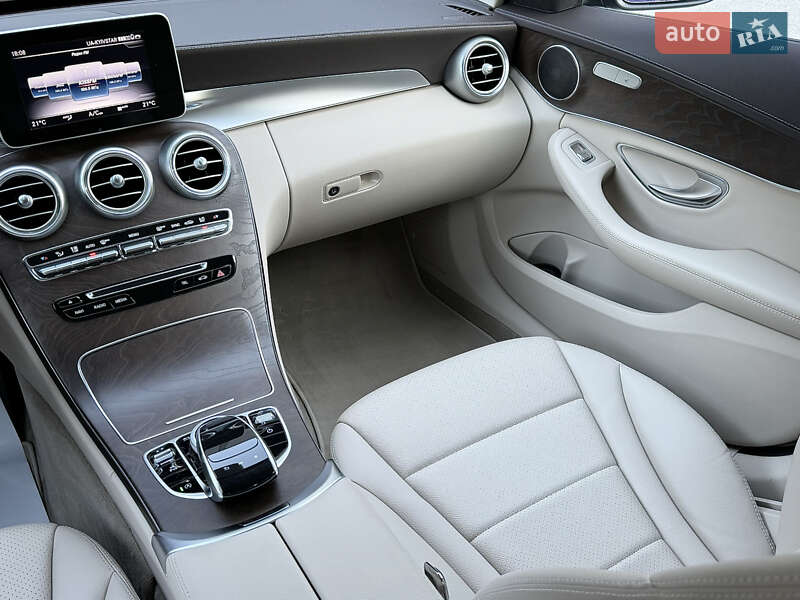 Седан Mercedes-Benz C-Class 2018 в Києві фото 33 Седан Mercedes-Benz C-Class 2018 в Києві