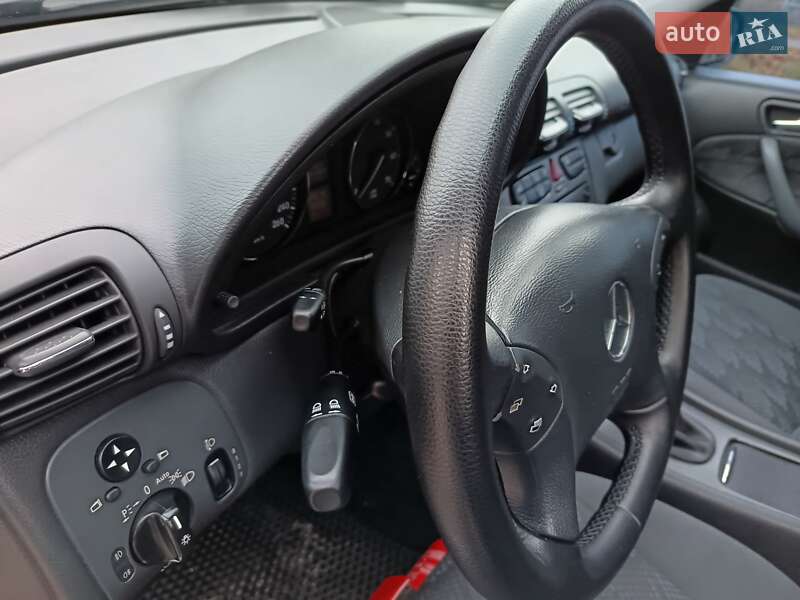 Универсал Mercedes-Benz C-Class 2003 в Миргороде фото 38 Универсал Mercedes-Benz C-Class 2003 в Миргороде