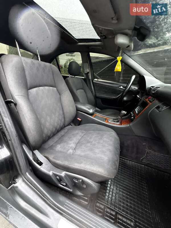 Седан Mercedes-Benz C-Class 2001 в Тернополі
