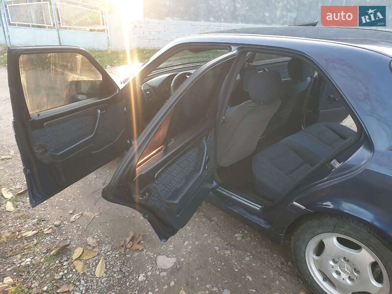 Седан Mercedes-Benz C-Class 1995 в Вінниці фото 12 Седан Mercedes-Benz C-Class 1995 в Вінниці