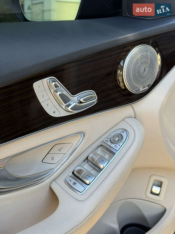 Седан Mercedes-Benz C-Class 2018 в Одесі фото 21 Седан Mercedes-Benz C-Class 2018 в Одесі