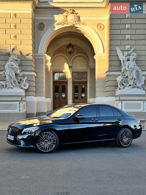 Седан Mercedes-Benz C-Class 2018 в Одесі фото 24 Седан Mercedes-Benz C-Class 2018 в Одесі