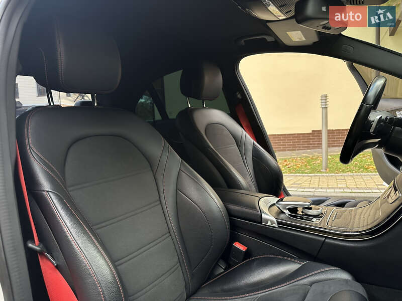 Седан Mercedes-Benz C-Class 2016 в Дрогобыче фото 97 Седан Mercedes-Benz C-Class 2016 в Дрогобыче