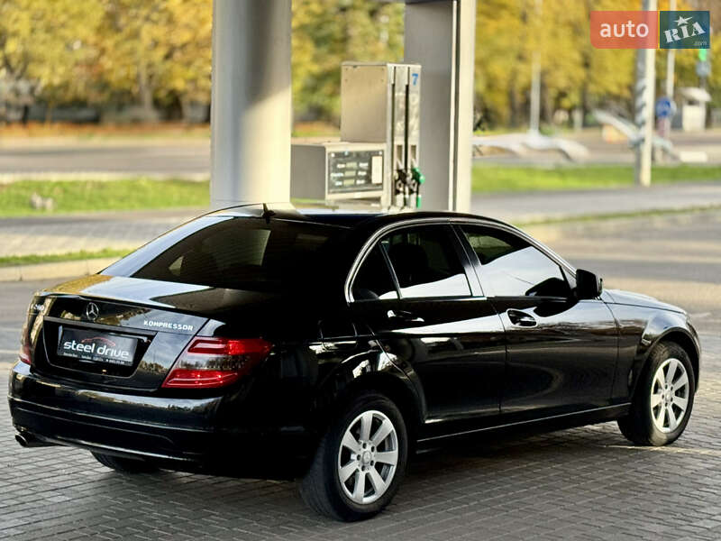 Седан Mercedes-Benz C-Class 2007 в Миколаєві фото 5 Седан Mercedes-Benz C-Class 2007 в Миколаєві