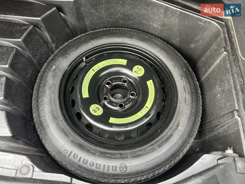 Седан Mercedes-Benz C-Class 2004 в Нетешине фото 21 Седан Mercedes-Benz C-Class 2004 в Нетешине