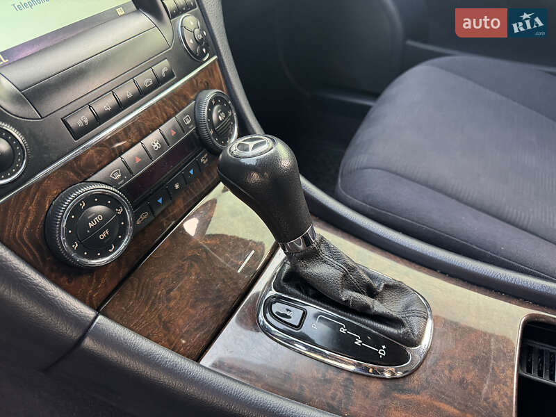 Седан Mercedes-Benz C-Class 2004 в Нетешине фото 39 Седан Mercedes-Benz C-Class 2004 в Нетешине