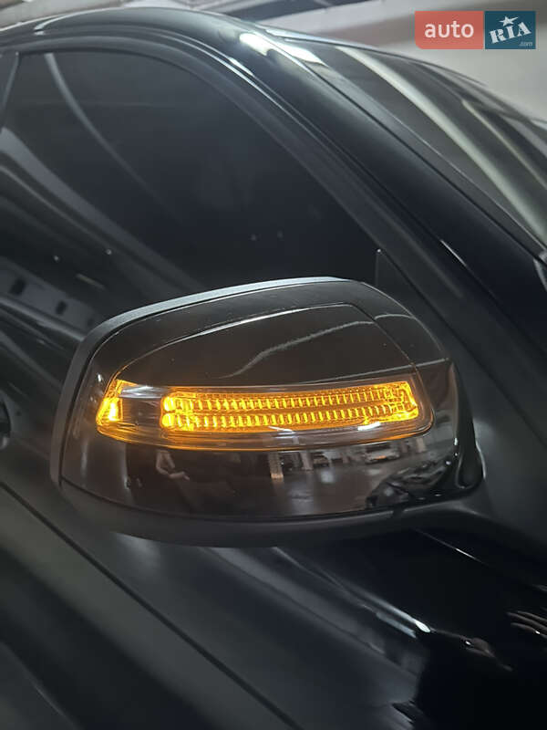 Седан Mercedes-Benz C-Class 2008 в Днепре